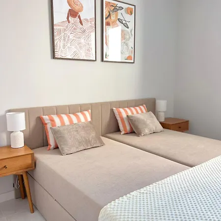 Sea View, 30th Floor, Garage, Heated Pool, Ac