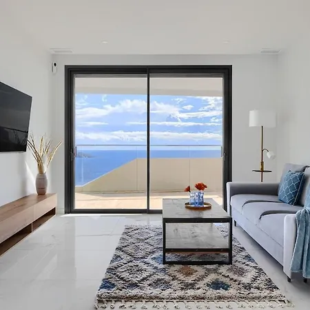 Sea View, 30th Floor, Garage, Heated Pool, Ac *