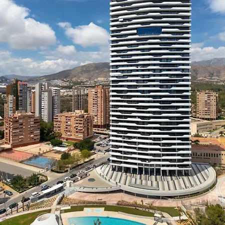 Sea View, 30th Floor, Garage, Heated Pool, Ac