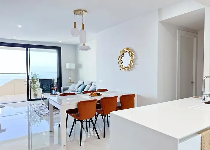 Sea View, 30th Floor, Garage, Heated Pool, Ac Бенидорм